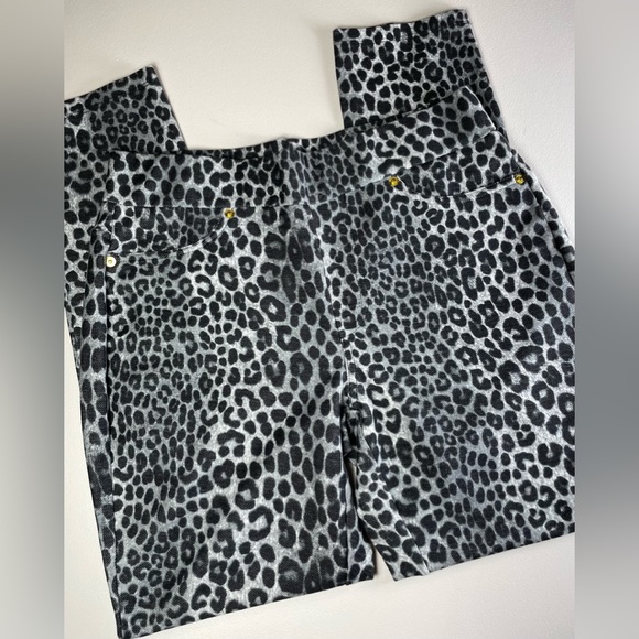 Michael Kors Animal Print Pants | Medium - Picture 3 of 8